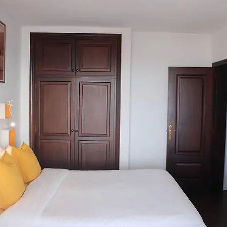 公寓 Sunset House Lanzarote- House In With Sea View
