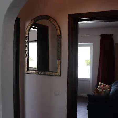 Sunset House Lanzarote- House In With Sea View 蒂亚斯